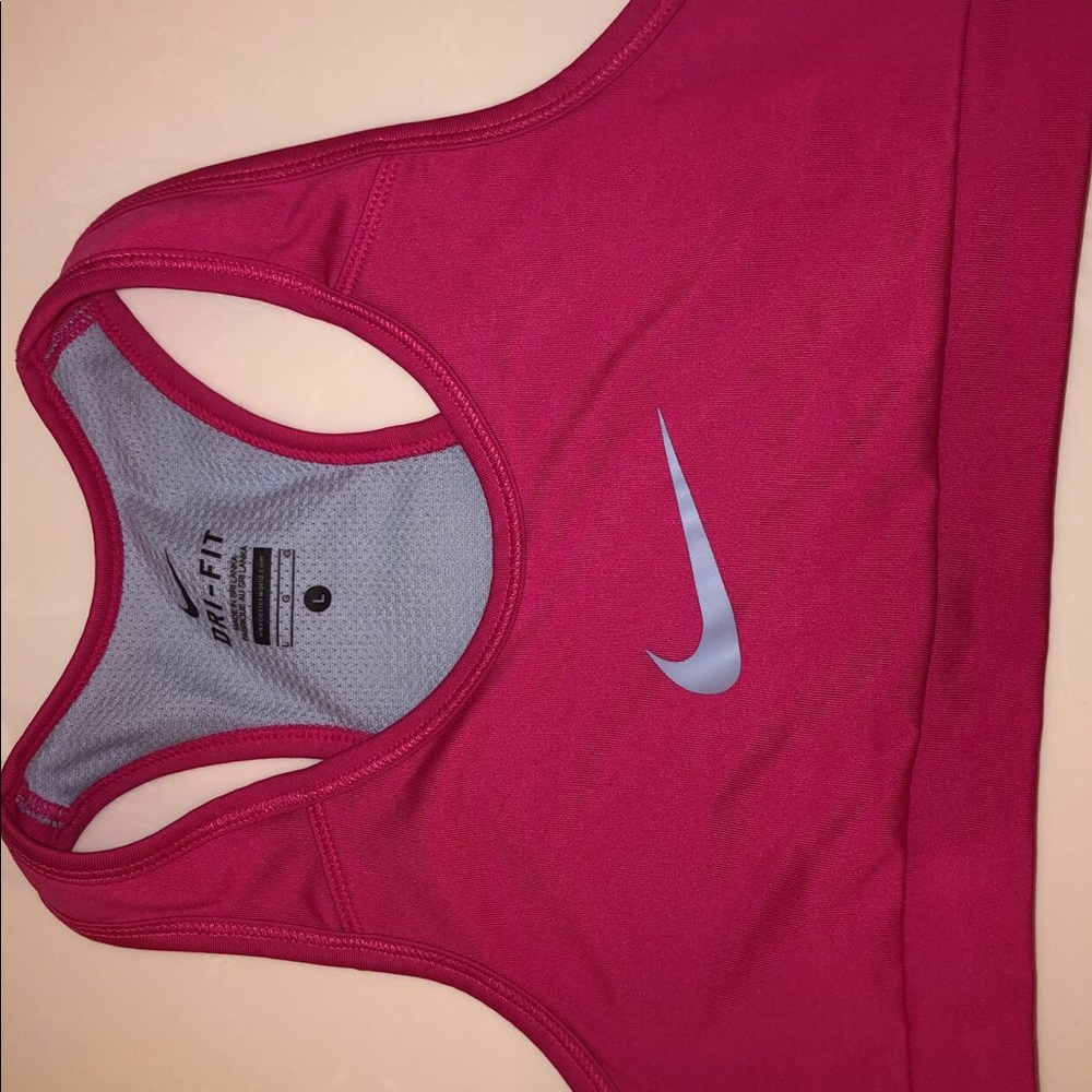 NIKE DRI FIT SPORTS BRA SZ. L